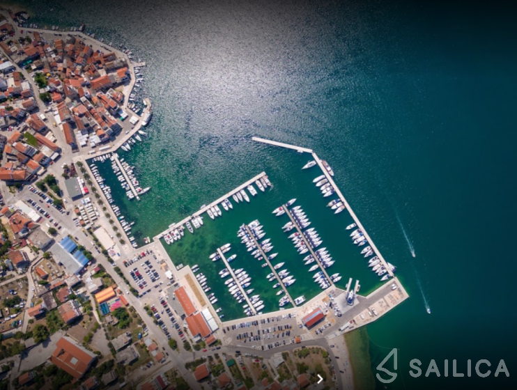 Sun Odyssey 410 - Yacht Charter Sailica