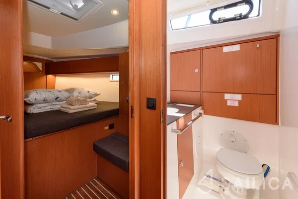 Bavaria 46 Cruiser - Yacht Charter Sailica