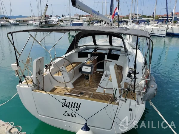 Hanse 388 - Yacht Charter Sailica