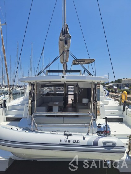 Bali 4.2 - Yacht Charter Sailica