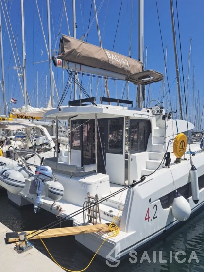 Bali 4.2 - Yacht Charter Sailica