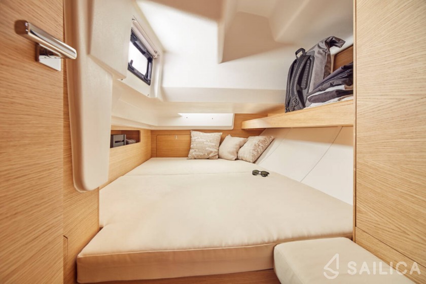 Elan E5 - Yacht Charter Sailica