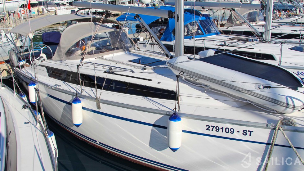 Bavaria 34 Cruiser - Yacht Charter Sailica