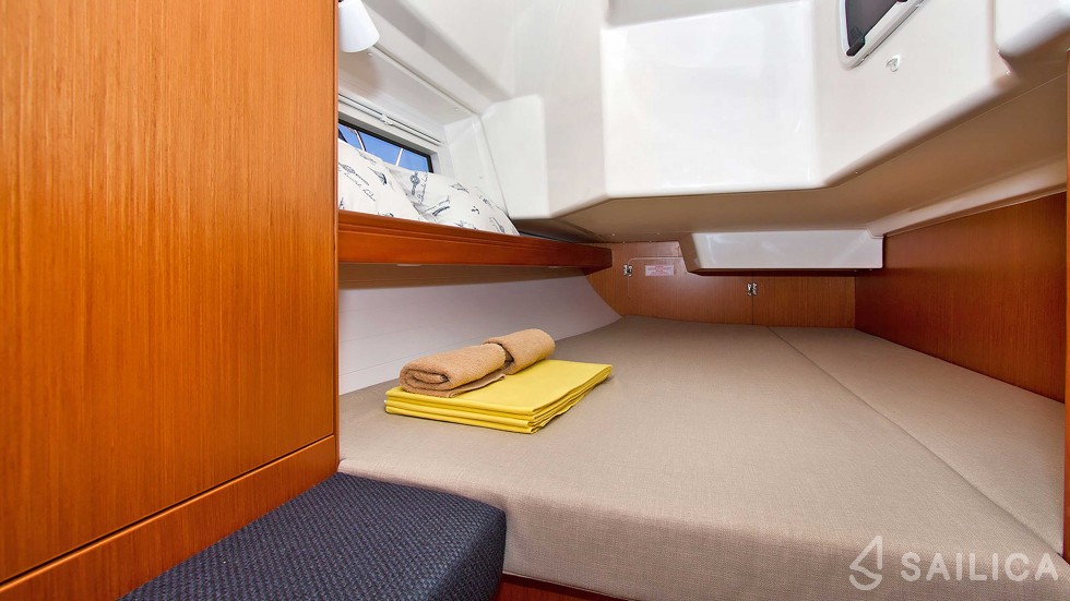 Bavaria 34 Cruiser - Yacht Charter Sailica