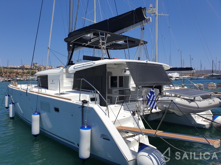 Lagoon 450  Flybridge - Yacht Charter Sailica