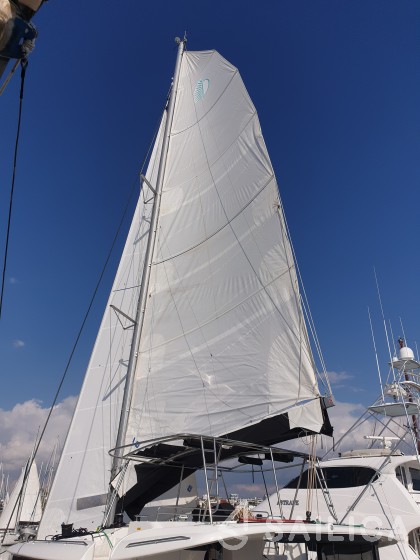Lagoon 450  Flybridge - Yacht Charter Sailica