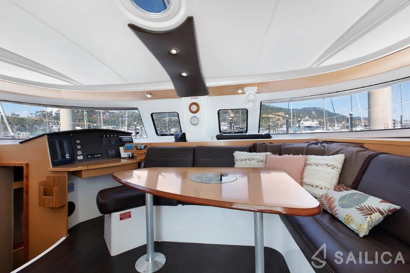 Lipari 41 - Yacht Charter Sailica