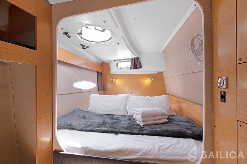 Lipari 41 - Yacht Charter Sailica