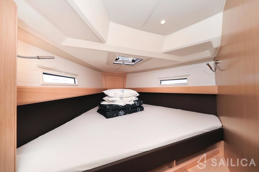 Bavaria 41 Cruiser - Yacht Charter Sailica