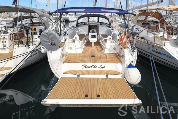 Bavaria 41 Cruiser - Yacht Charter Sailica