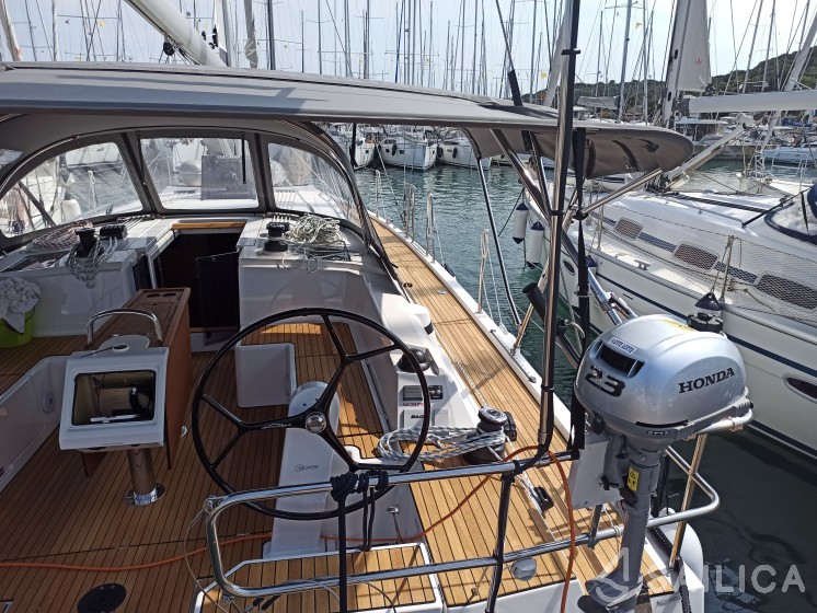 Bavaria C42 - Yacht Charter Sailica