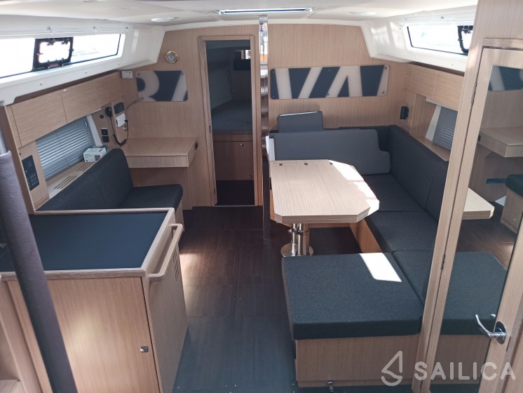 Bavaria C42 - Yacht Charter Sailica