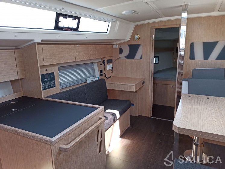 Bavaria C42 - Yacht Charter Sailica