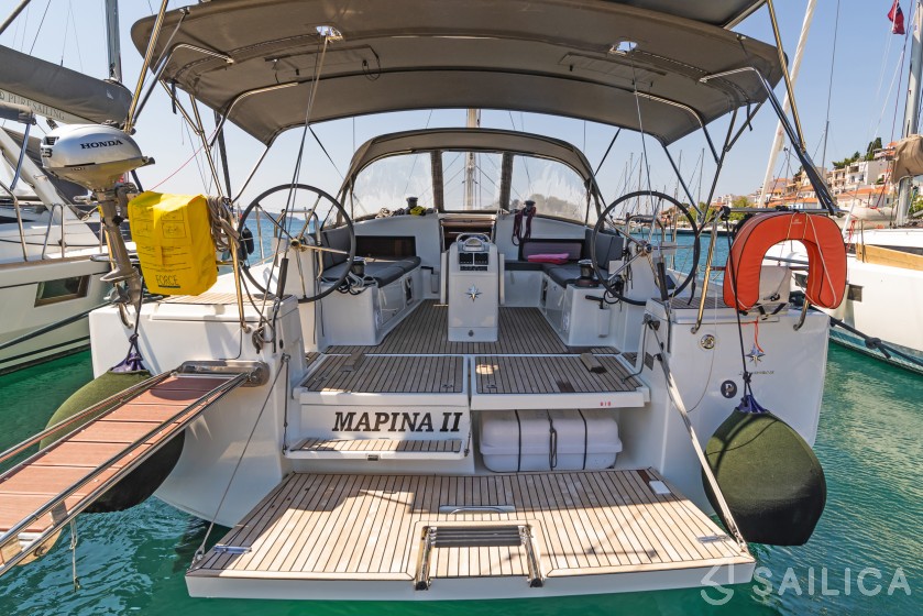 Sun Odyssey 490 - Yacht Charter Sailica