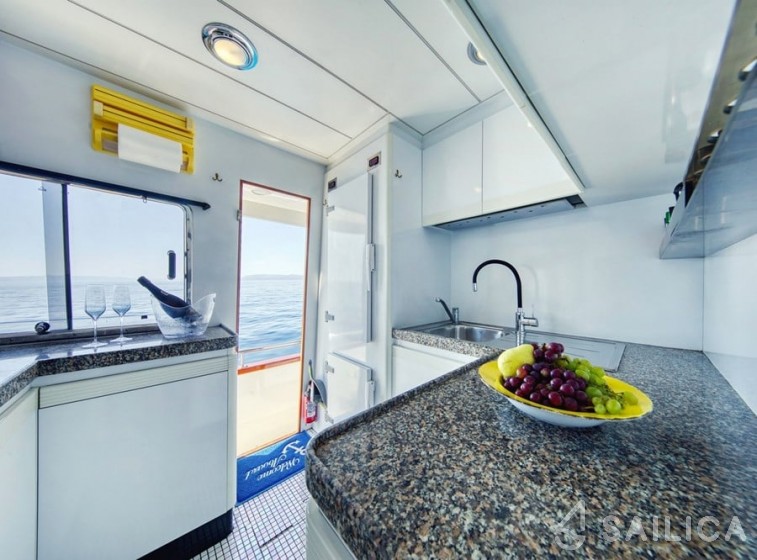 Motoryacht - Yacht Charter Sailica