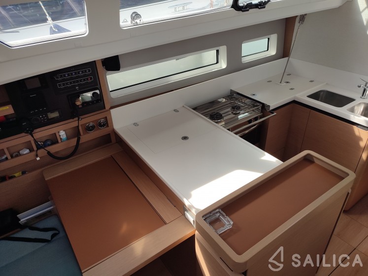 Sun Odyssey 440 - Yacht Charter Sailica