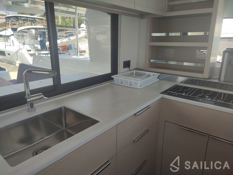 Lagoon 46  - Yacht Charter Sailica