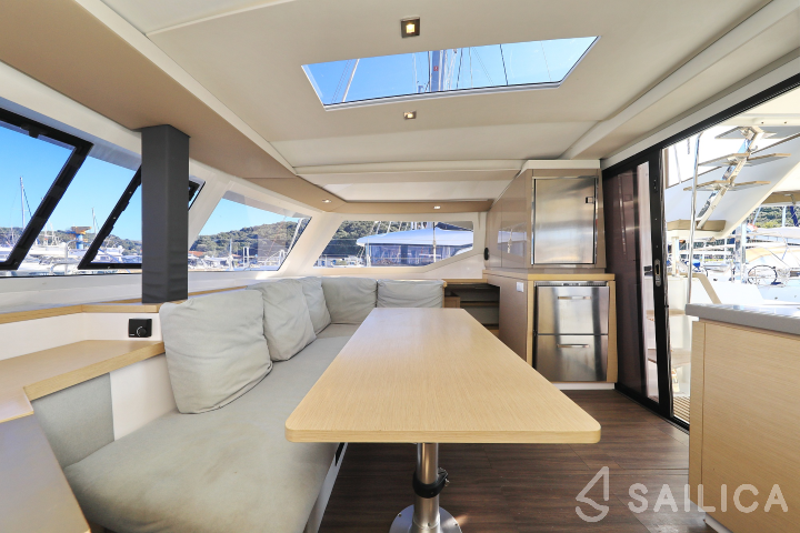 Lucia 40 - Yacht Charter Sailica