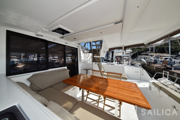 Lucia 40 - Yacht Charter Sailica