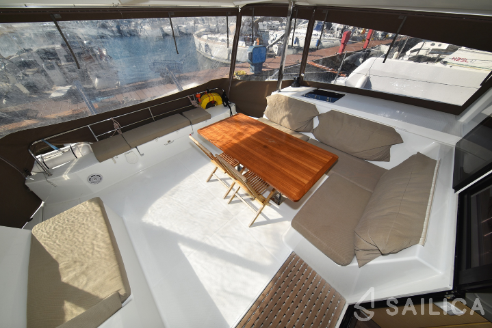 Lucia 40 - Yacht Charter Sailica