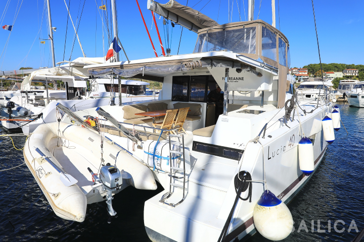 Lucia 40 - Yacht Charter Sailica