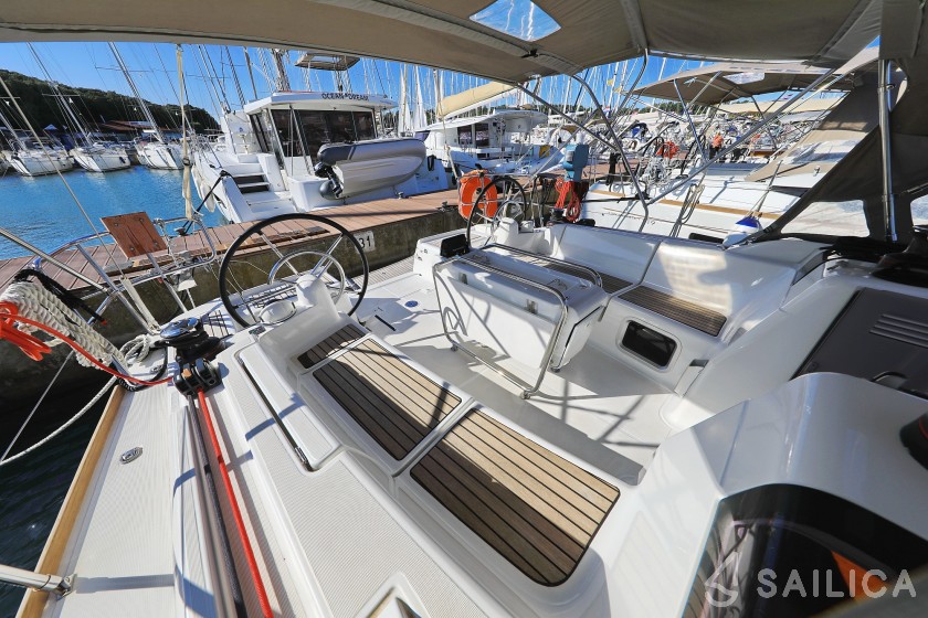 Sun Odyssey 449 - Yacht Charter Sailica