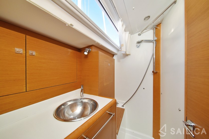 Sun Odyssey 449 - Yacht Charter Sailica