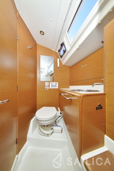 Sun Odyssey 449 - Yacht Charter Sailica