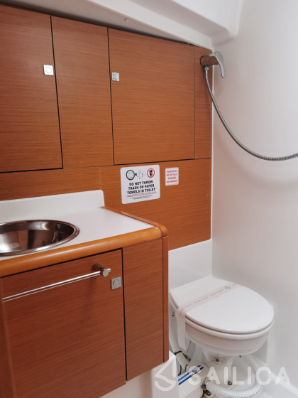 Sun Odyssey 449 - Yacht Charter Sailica