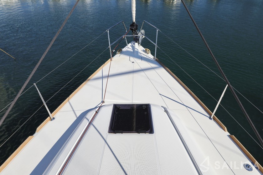 Sun Odyssey 449 - Yacht Charter Sailica