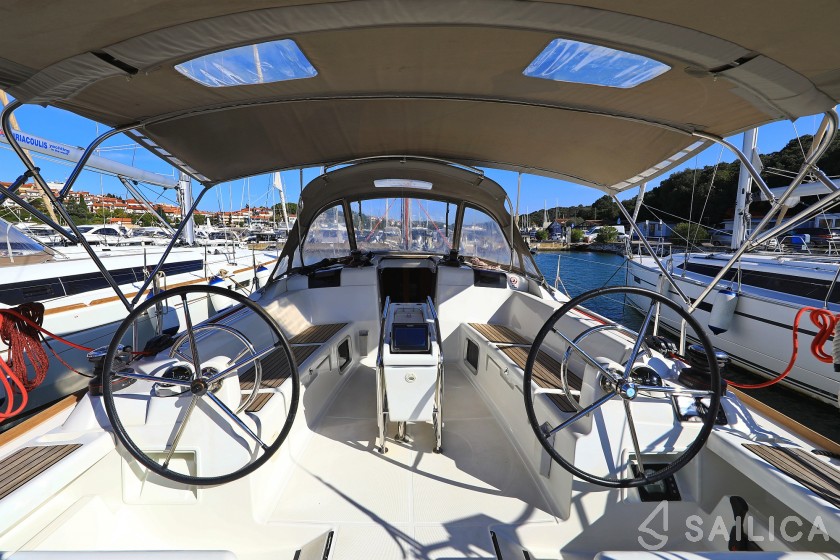 Sun Odyssey 449 - Yacht Charter Sailica