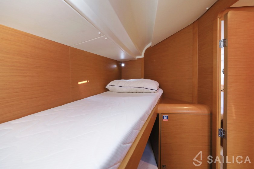 Sun Odyssey 449 - Yacht Charter Sailica