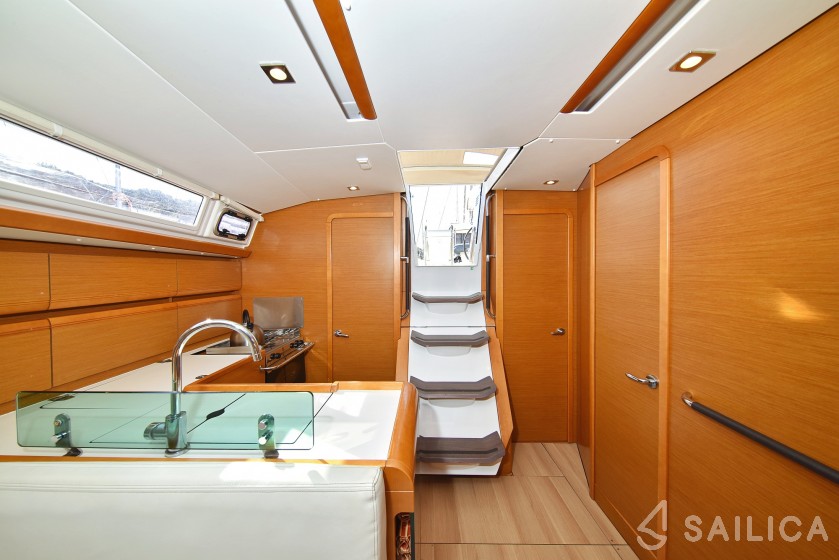 Sun Odyssey 449 - Yacht Charter Sailica