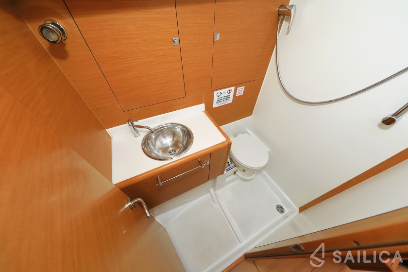 Sun Odyssey 449 - Yacht Charter Sailica