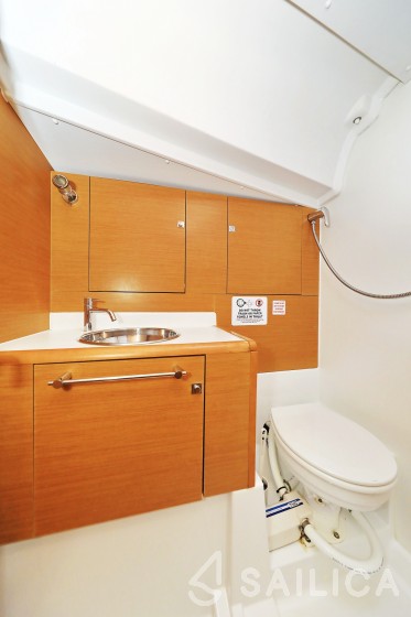 Sun Odyssey 449 - Yacht Charter Sailica