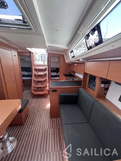 Bavaria C38 - Yacht Charter Sailica