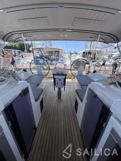 Bavaria C38 - Yacht Charter Sailica