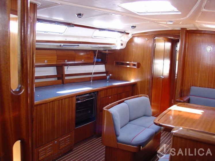 Bavaria 44 - Yacht Charter Sailica