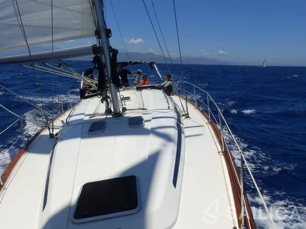 Bavaria 44 - Yacht Charter Sailica