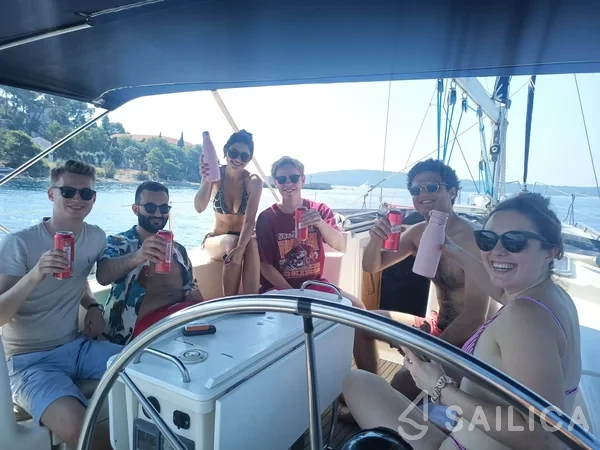 Bavaria 44 - Yacht Charter Sailica