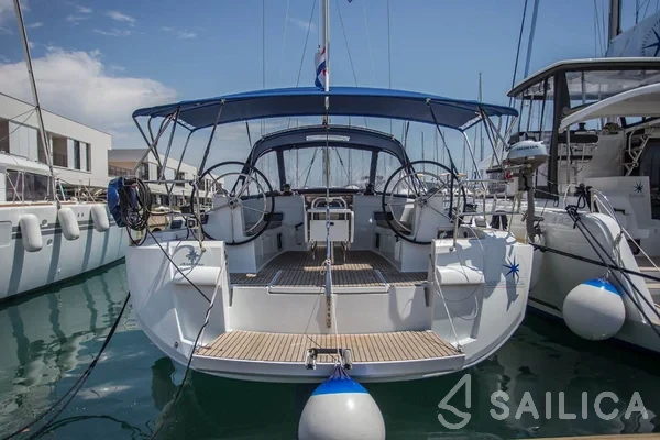 Sun Odyssey 519 - Yacht Charter Sailica