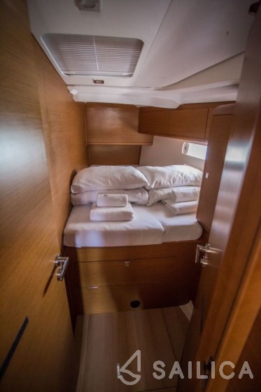 Sun Odyssey 519 - Yacht Charter Sailica
