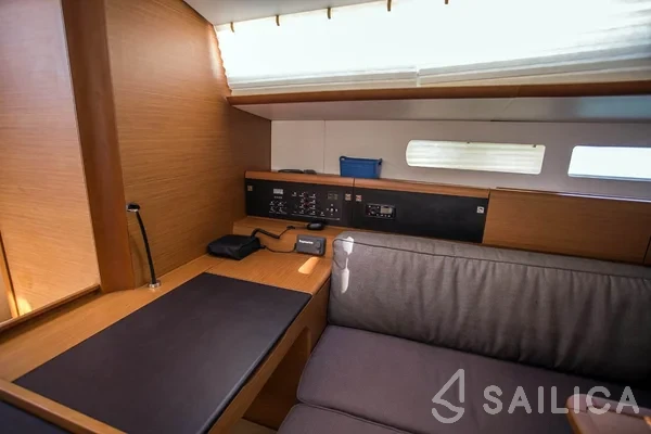 Sun Odyssey 519 - Yacht Charter Sailica
