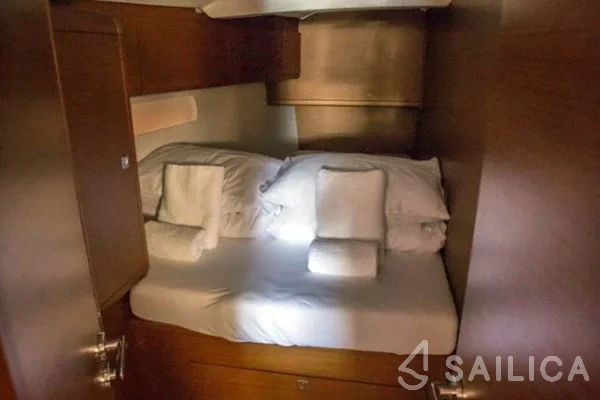 Sun Odyssey 519 - Yacht Charter Sailica