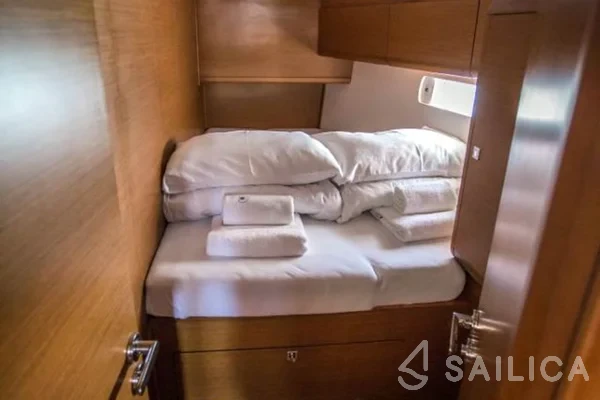 Sun Odyssey 519 - Yacht Charter Sailica