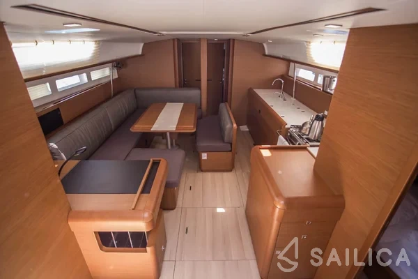 Sun Odyssey 519 - Yacht Charter Sailica