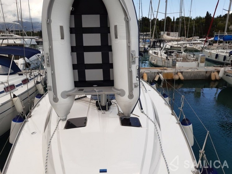 Bavaria 41 Cruiser - Yacht Charter Sailica