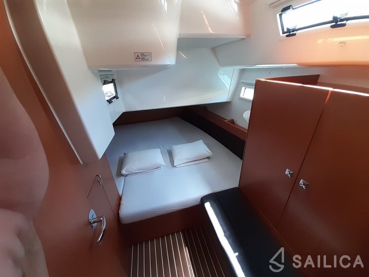 Bavaria 41 Cruiser - Yacht Charter Sailica