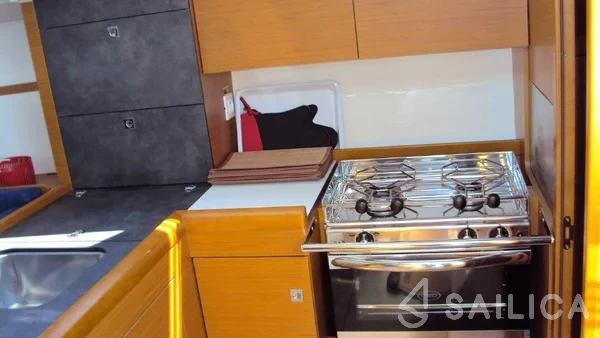 Sun Odyssey 349 - Yacht Charter Sailica
