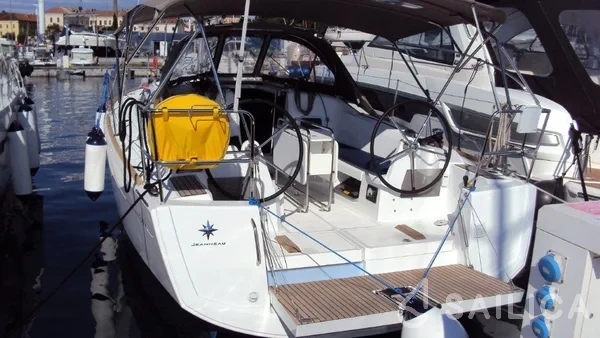 Sun Odyssey 349 - Yacht Charter Sailica